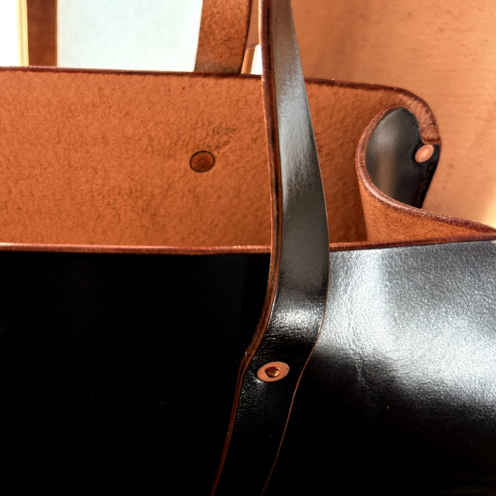 Type B YVN 002 Structured Tool Tote